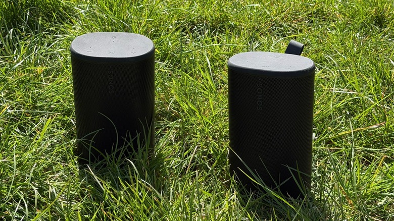 A pair of Sonos Play speakers in the grass