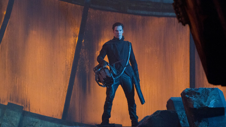 Khan (Benedict Cumberbatch) standing menacingly