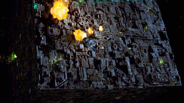 Borg Cube in combat