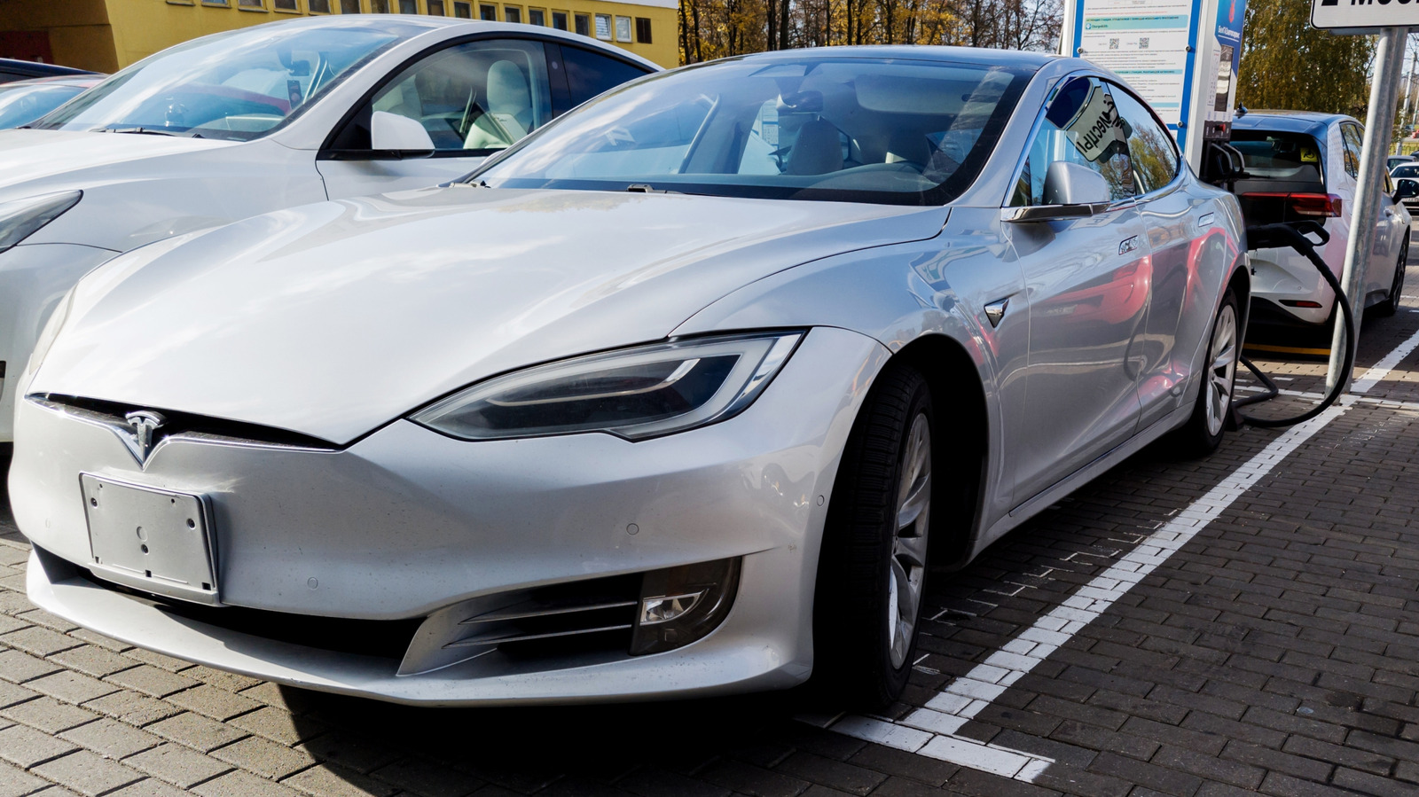 Tesla Wants You To Pay $50,000 To Sell Your Signature Model S Or X - Here's Why