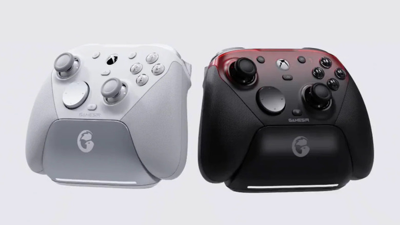 A white and a red-black GameSir G7 Pro with their charging docks on a white screen