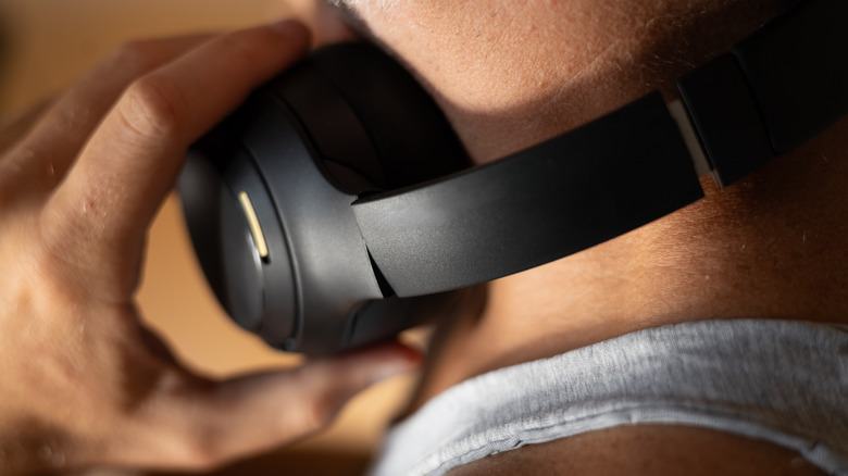 Bluetooth headphones