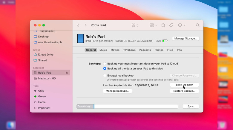 Backing up iPad to Mac computer with Finder open