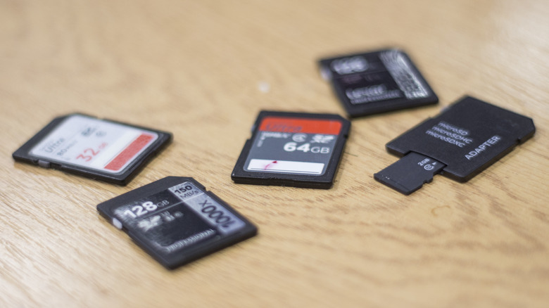 Several SD and microSD cards