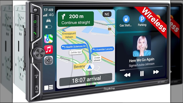 An SJOYBring vehicle display showing maps and music.