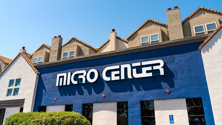 An exterior photograph of a Micro Center retail store in Santa Clara, California