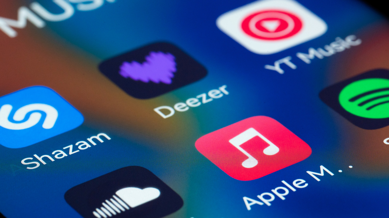 bgr.com - Eduardo Ariedo - The 5 Best YouTube Music Alternatives You Can Find