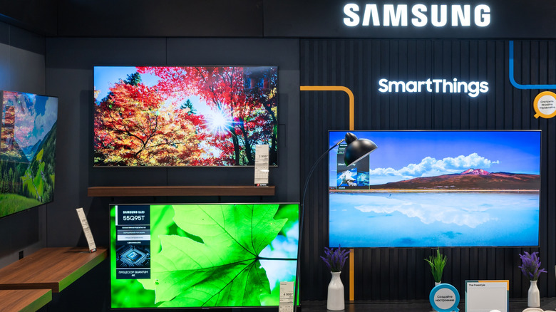 Samsung OLED TVs in a retail setting