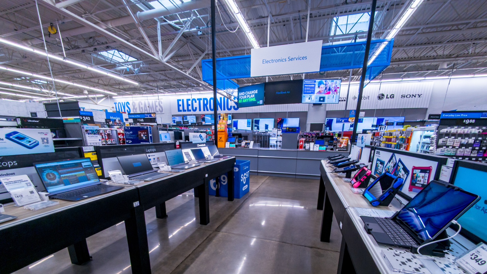 bgr.com - Aaron Mamiit - The 8 Best New Sam's Club Electronics Of 2026 (So Far)