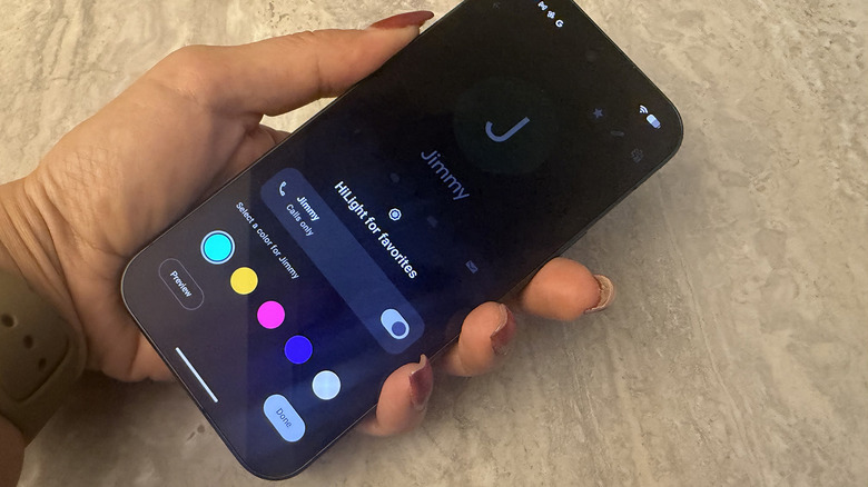 A Contact on Google Pixel 11 Pro showing HiLight color options.