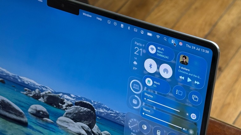 macOS Tahoe's Liquid Glass Control Center on M1 Pro MacBook Pro
