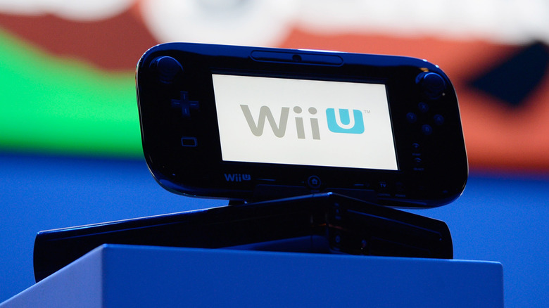 Wii U GamePad on pedastal at E3