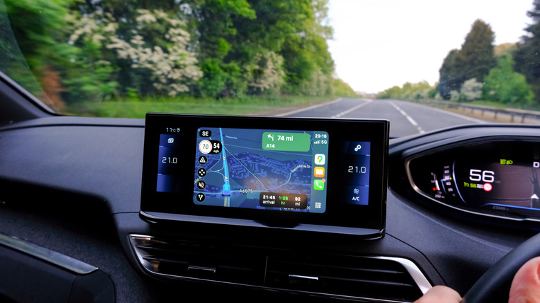 Google Maps navigation via Carplay with the ETA indicator shown in green.