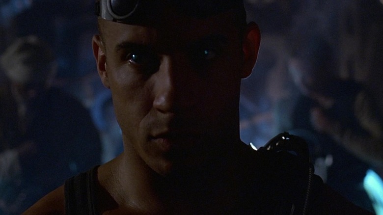 Riddick with shiny eyes in Pitch Black
