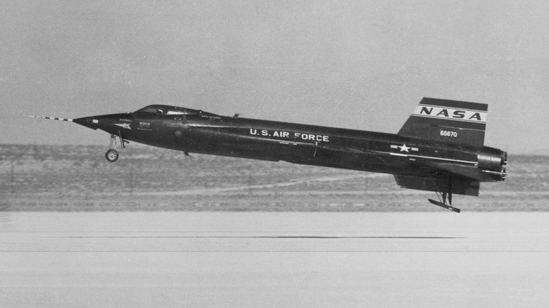 NASA X-15 aircraft landing