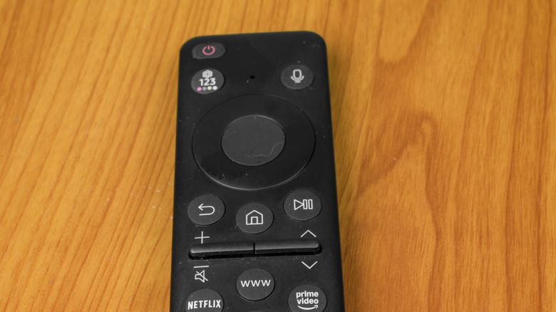 samsung smart TV remote showing the 123 button