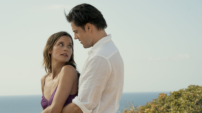 Svenja Jung andTheo Trebs in Netflix's 