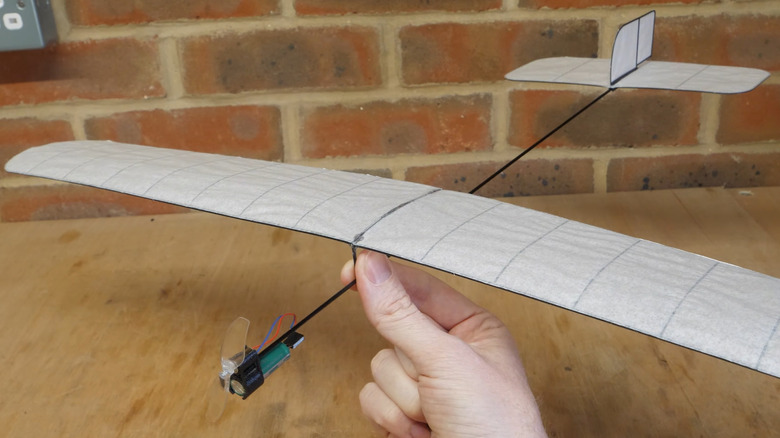 A 3D-printed airplane with capacitor and motor