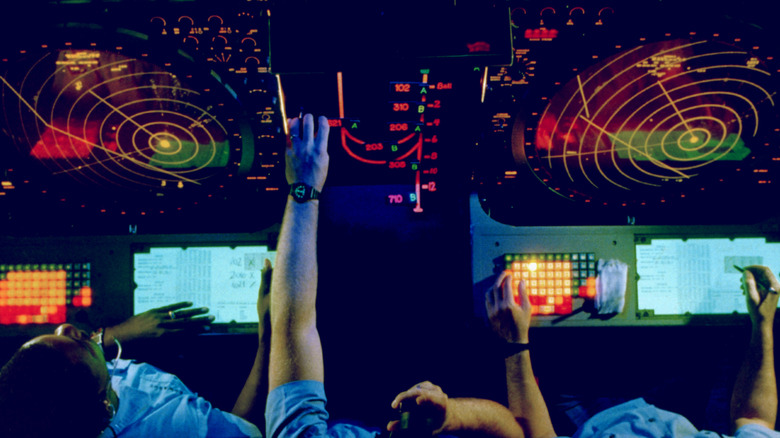 Early 2000s radars onboard a U.S. aircraft carrier