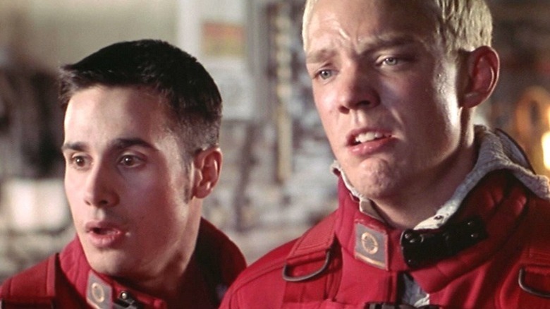 Maverick (Freddie Prinze Jr.) and Maniac (Matthew Lillard) next to each other in "Wing Commander."