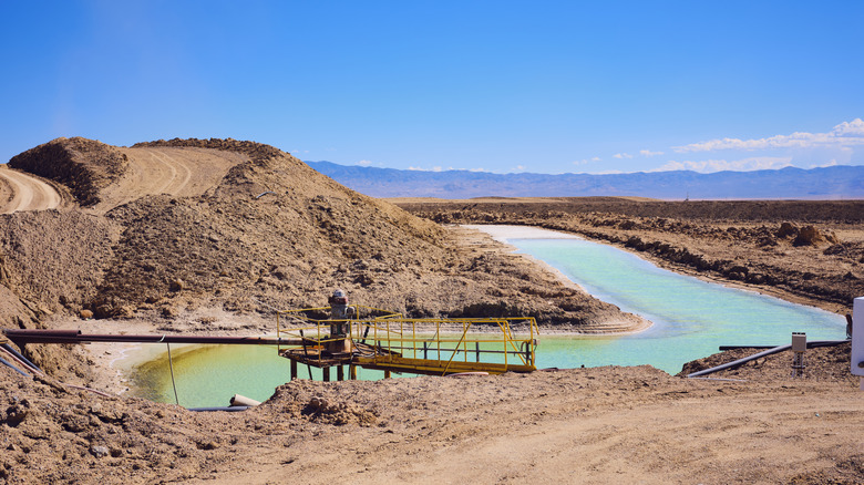 lithium brine pit where lithium is distilled