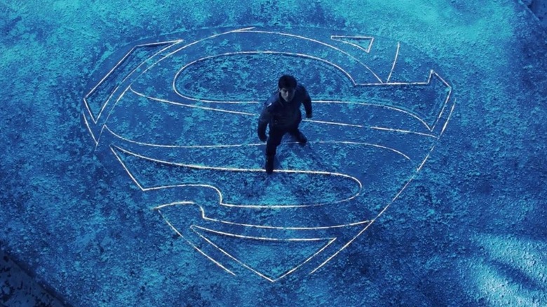 Seg-El (Cameron Cuffe) stood on the House of El symbol in Krypton