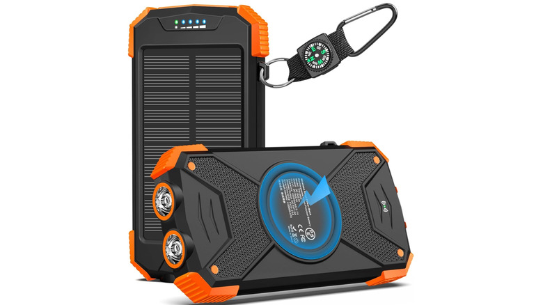 The Blavor 10,000mAh Solar Power Bank