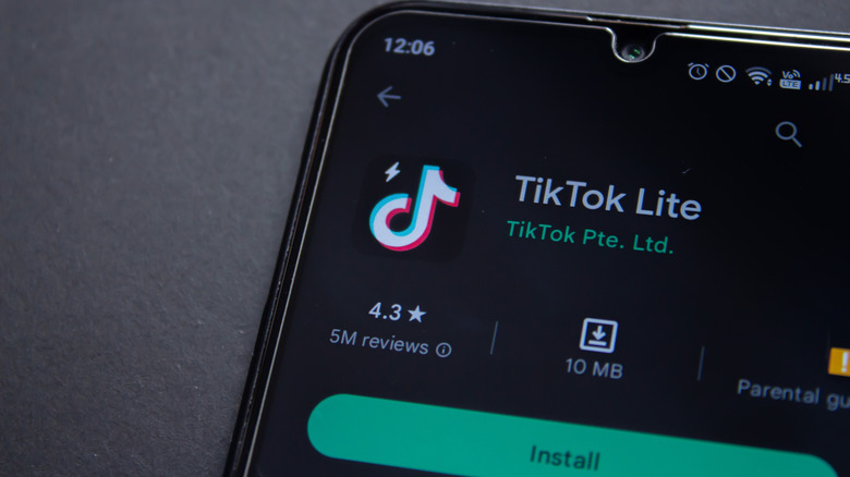 The download page for TikTok Lite on the Google Play Store.