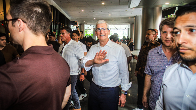 Tim Cook in a crowd