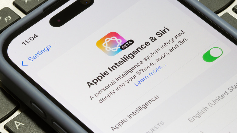 Apple Intelligence and Siri settings screen