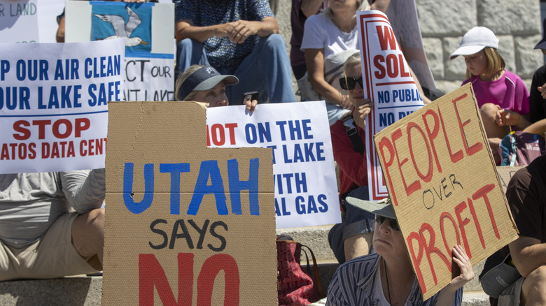 Protest in utah against data centers