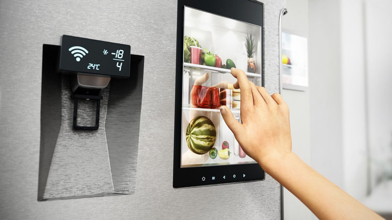 The interface of a smart refrigerator