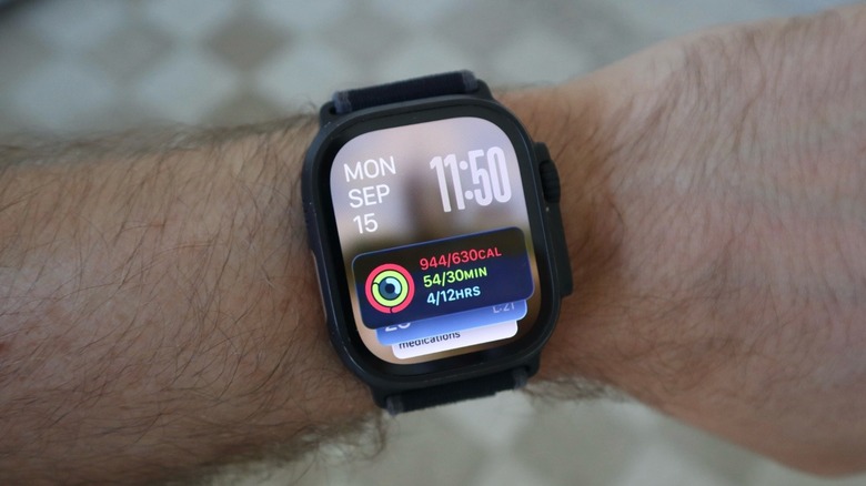 watchOS 26 improves the Smart Stack with smarter suggestions