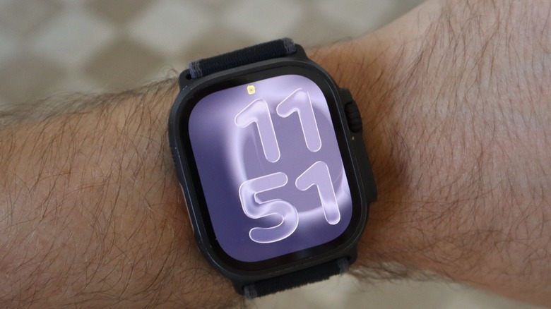 watchOS 26 new Flow watch face