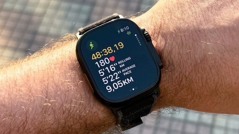 Soundwave form on the top right corner of the Workout app shows Workout Buddy is available
