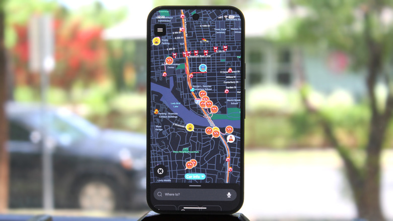 Waze map showing icons and emojis