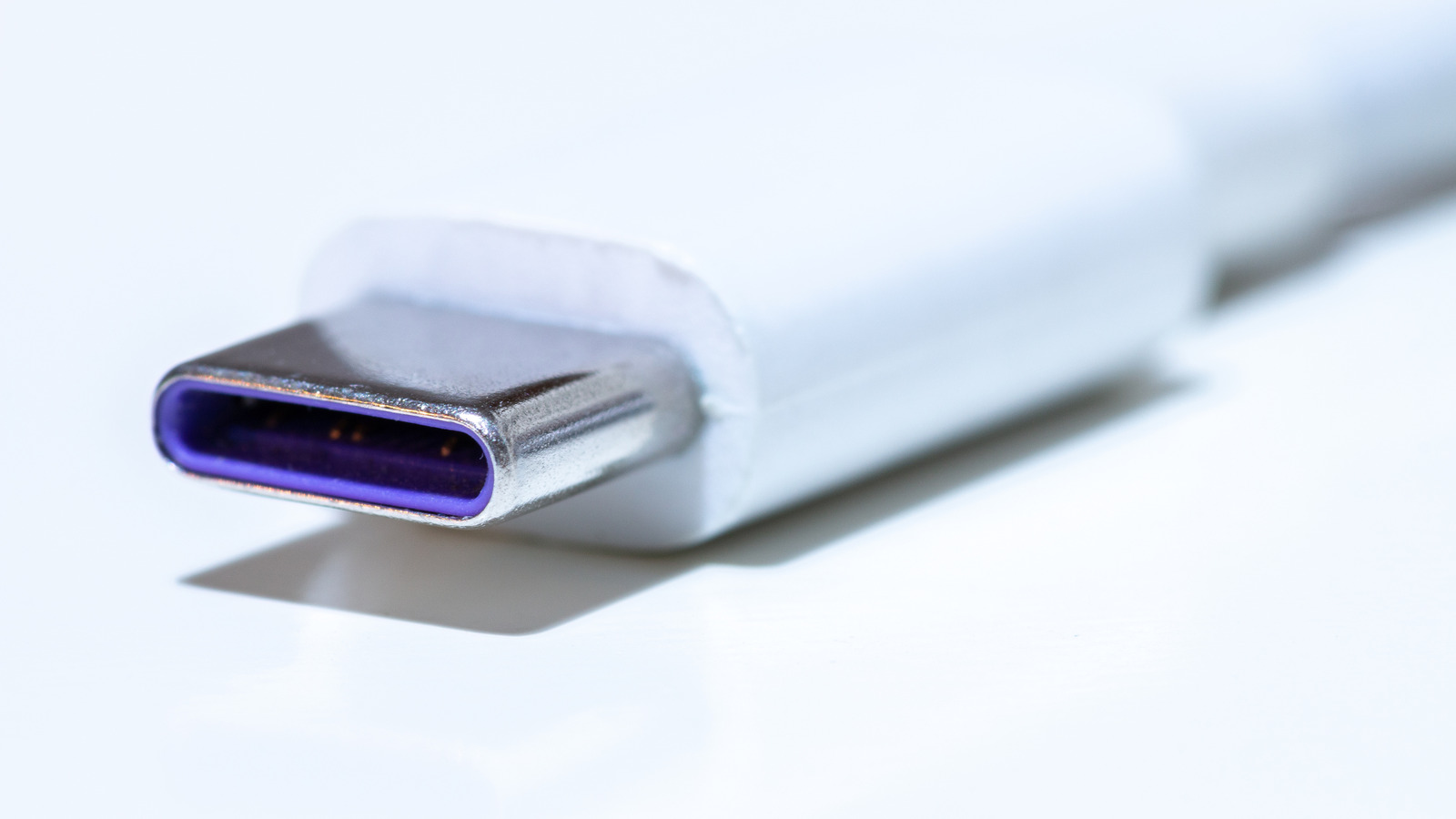 What Does It Mean When A USB Port Is Purple? – BGR
