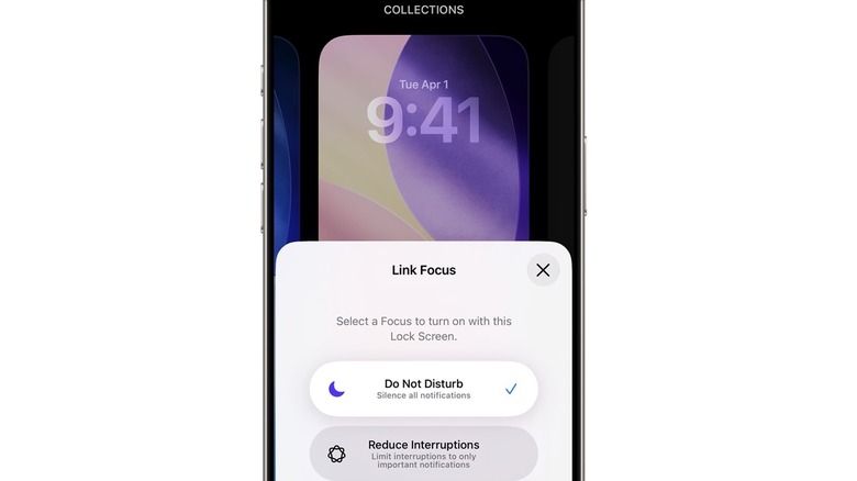 Linking a Focus mode to a Wallpaper on an iPhone.