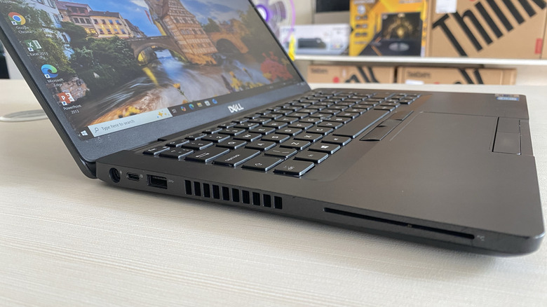 An SC port on side of a Dell laptop