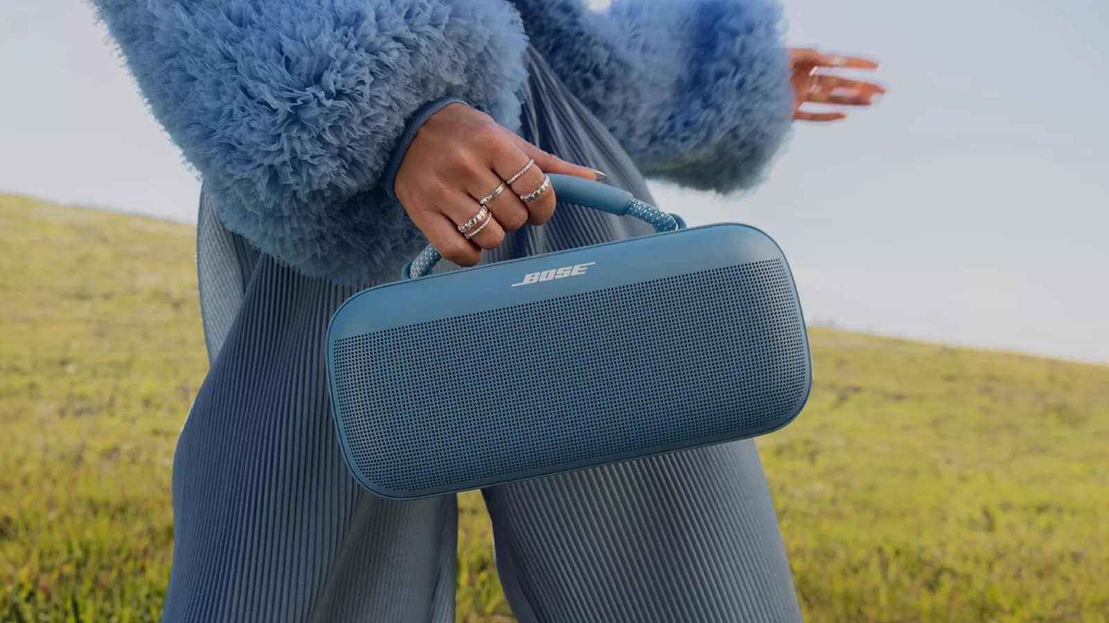 What That Blinking Light On Your Bose Speaker Actually Means