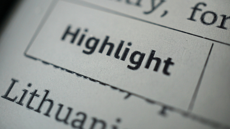 The highlight option on an e-reader close up