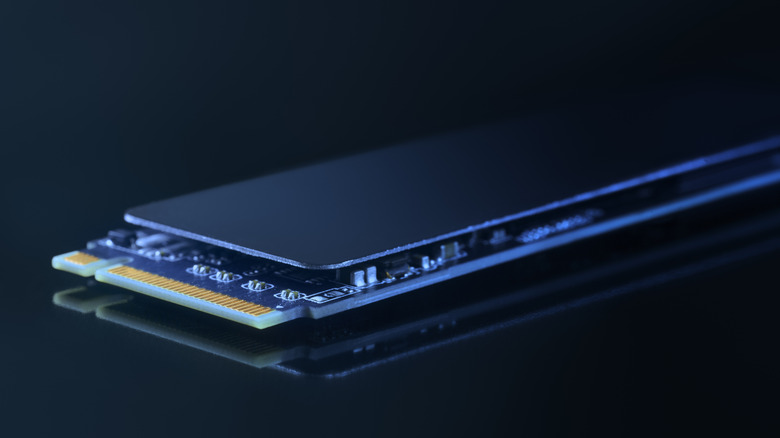 nvme ssd with heatsink