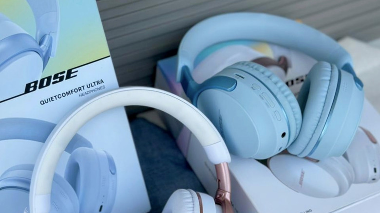 close-up Bose quietcomfort ultra headphones with box