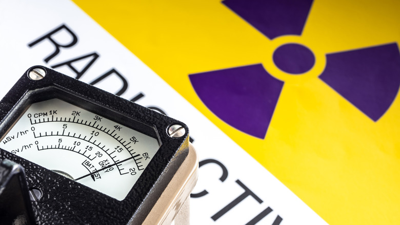 Instrument showing radiation levels
