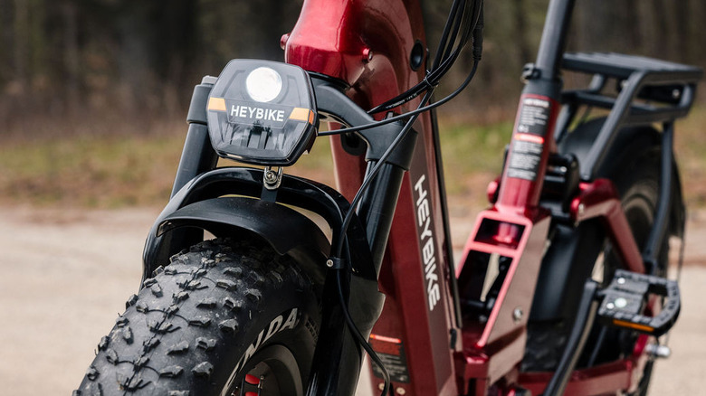 HeyBike Ranger 3.0 Pro headlight detail