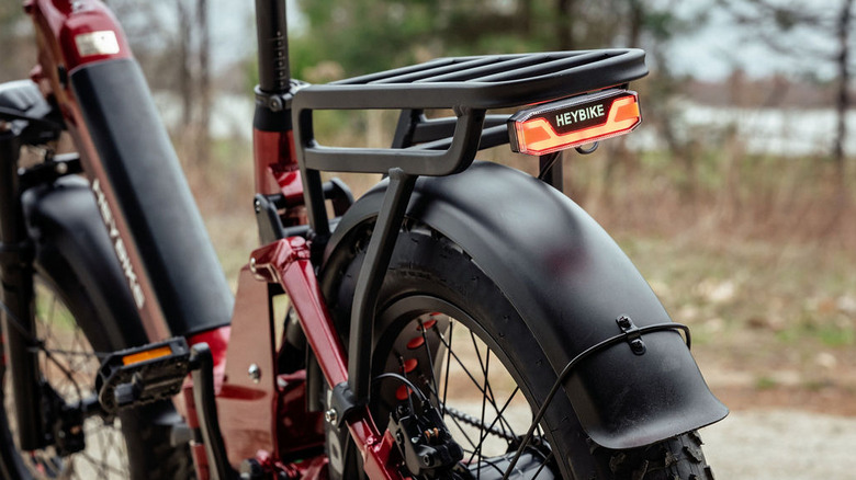 HeyBike Ranger 3.0 Pro cargo shelf detail