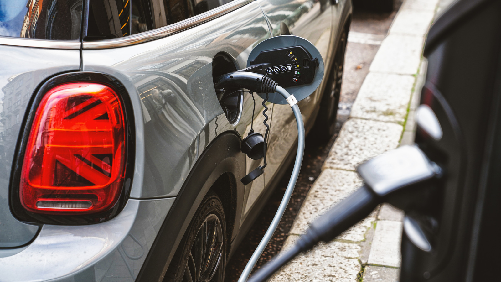 bgr.com - Sai Vsr - Why Are Insurance Plans For Electric Vehicles More Expensive?