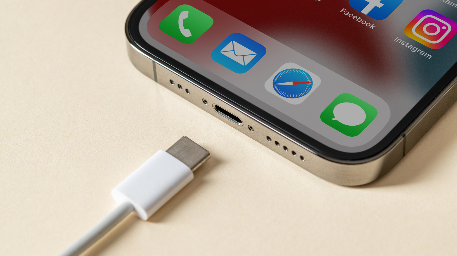 USB-C cables are expensive in part because t's expensive to set up shop in an airport and many airports prioritize "profitable concessionaires."