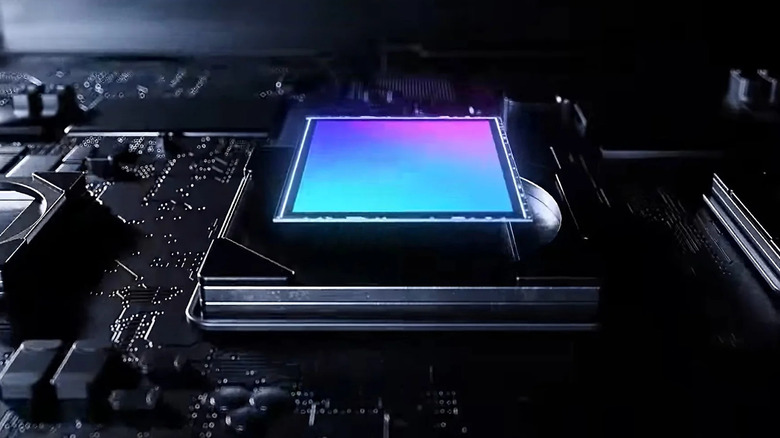 Samsung ISOCELL GN3 image sensor illustrated on chipset
