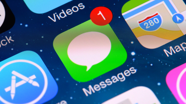 The Messages app icon on an iPhone 5 display, showing one notification.
